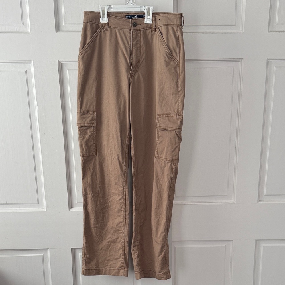 Hollister women’s Brown Cargo Pants